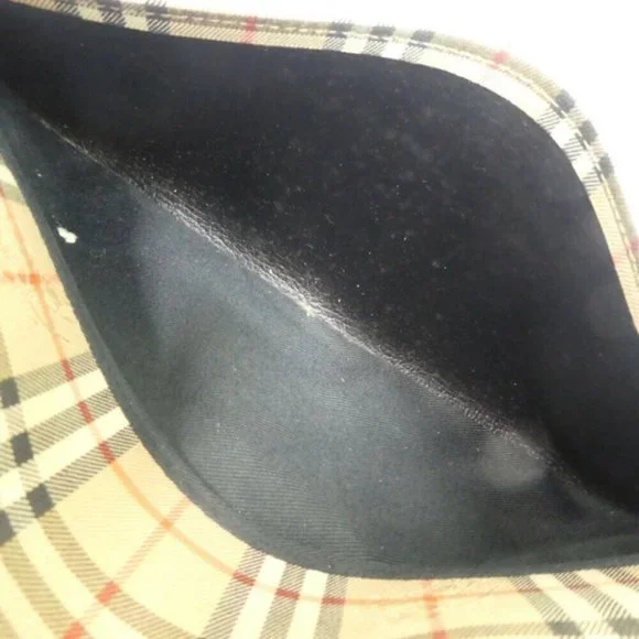 https://poshmark.com/listing/BURBERRY-Nova-Check-Pouchette-Canvas-Leather-Case-5 - Picture 4 of 8
